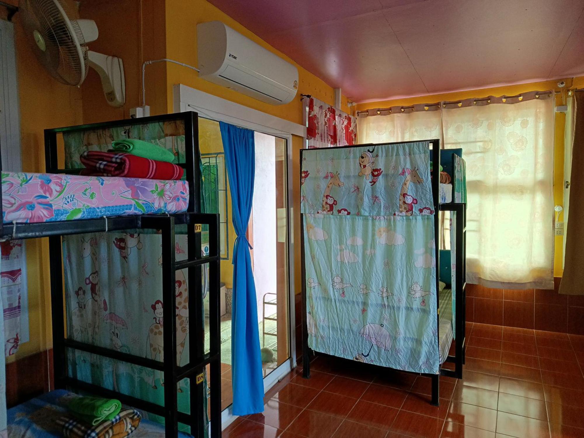 Ruengsrisiri Guesthouse Szukhothaj Kültér fotó