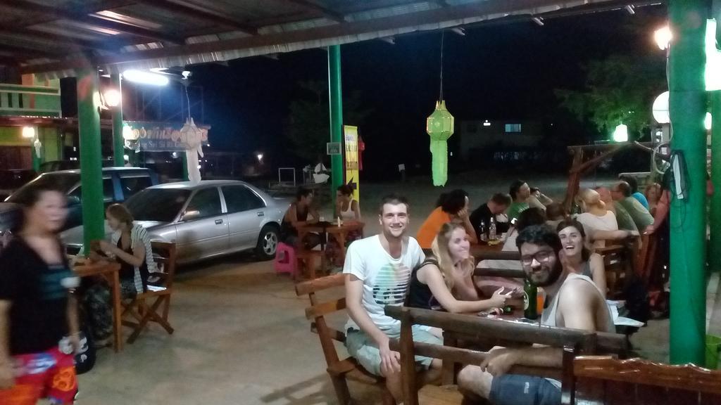 Ruengsrisiri Guesthouse Szukhothaj Kültér fotó