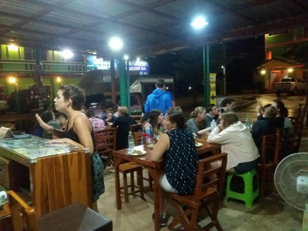 Ruengsrisiri Guesthouse Szukhothaj Kültér fotó