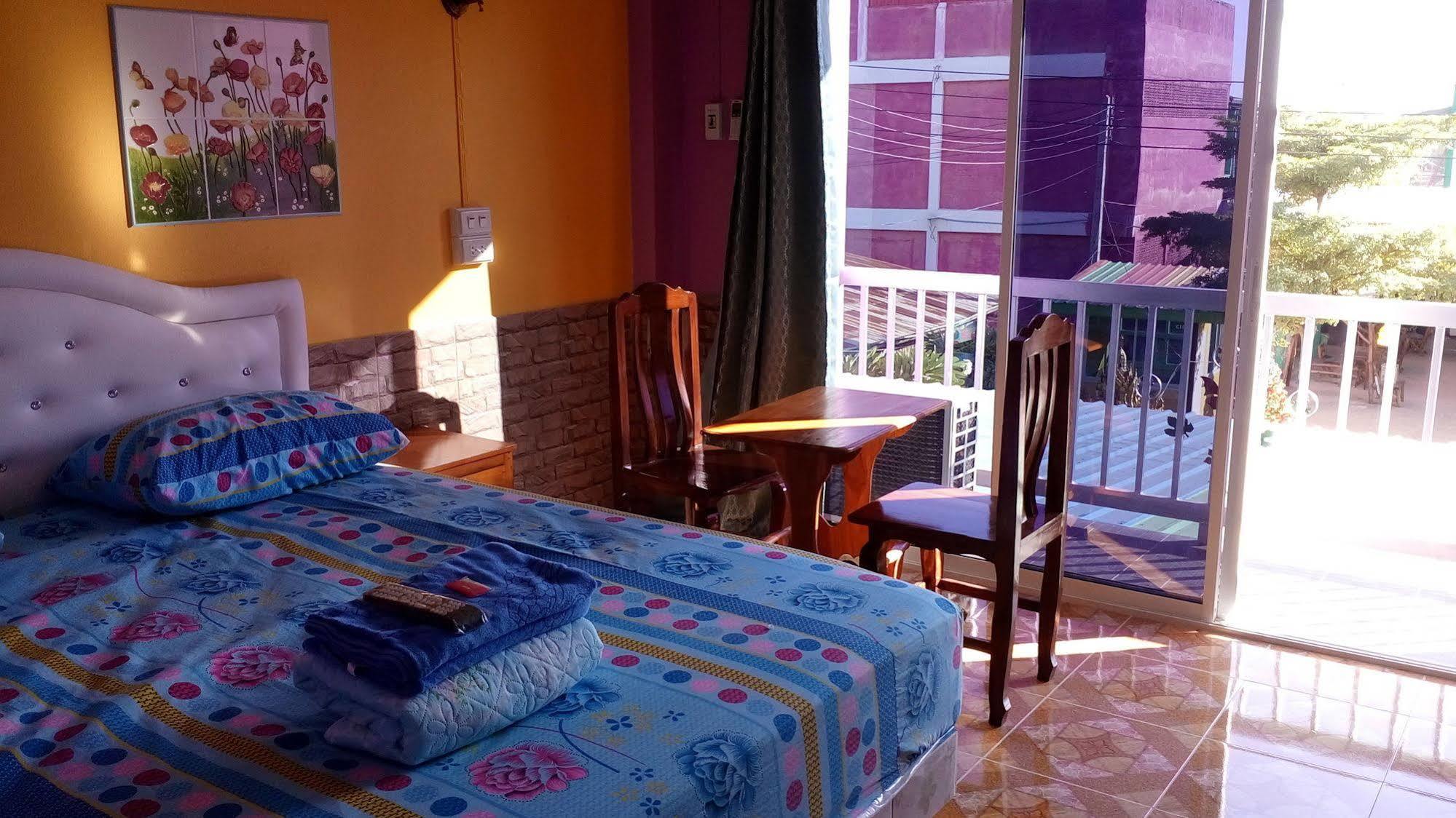 Ruengsrisiri Guesthouse Szukhothaj Kültér fotó