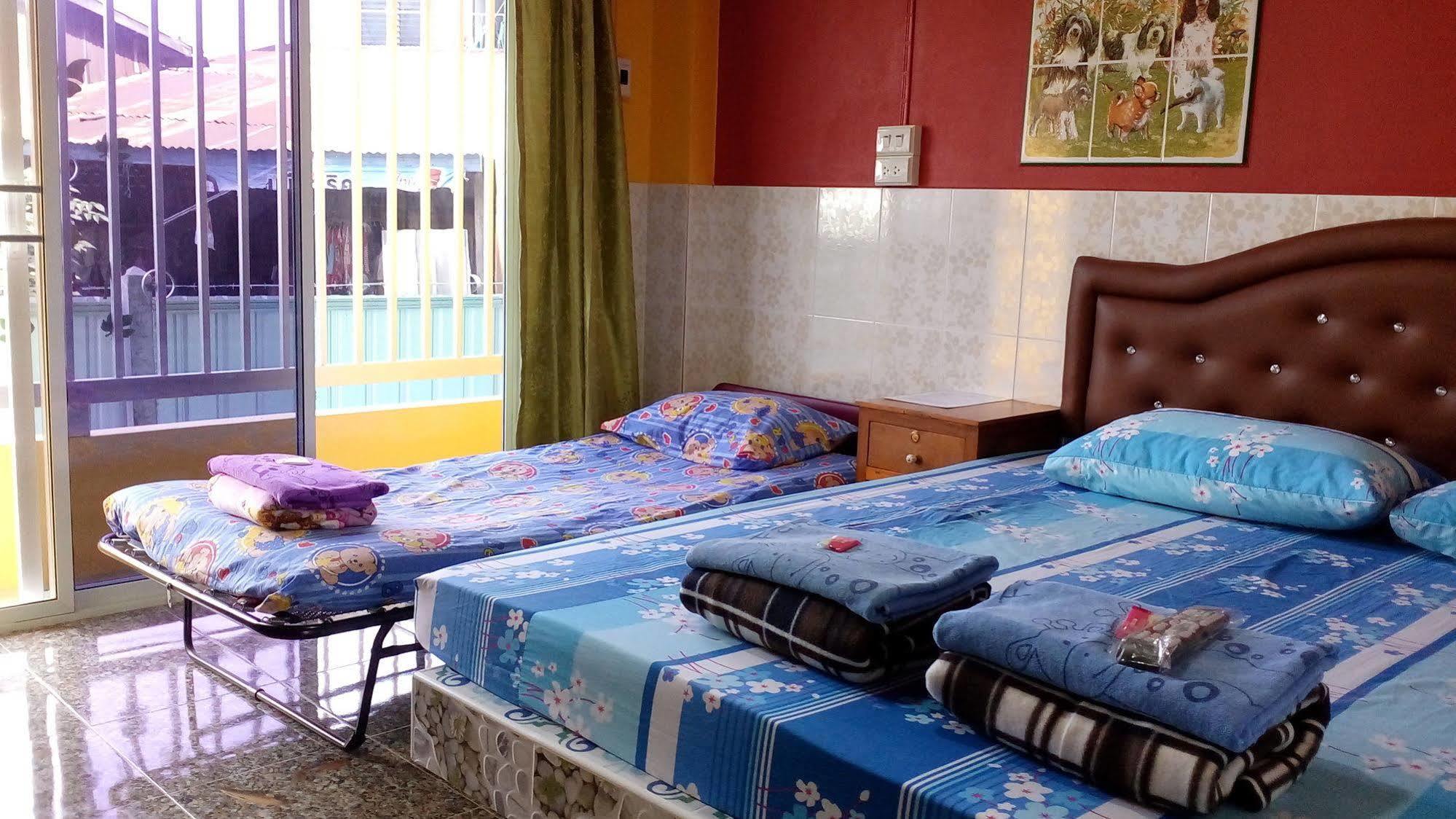 Ruengsrisiri Guesthouse Szukhothaj Kültér fotó